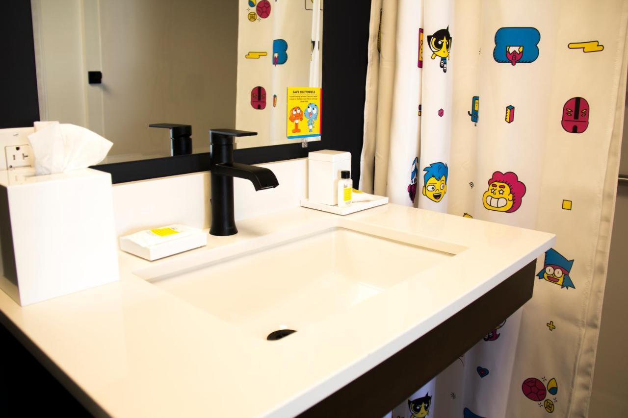 Cartoon Network Hotel Smoketown  エクステリア 写真